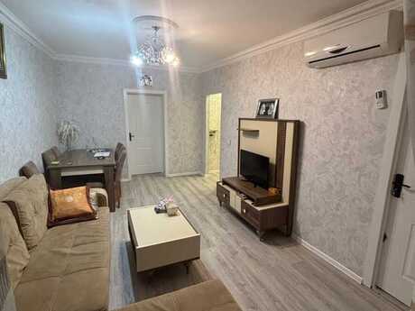 Объявление №6303531 - Баку, м. Нефтчиляр, 2-комн., 55 м², 5/5 этаж