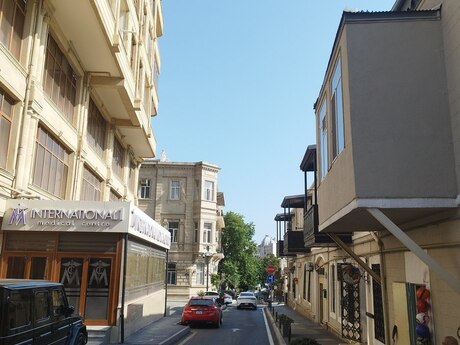 Elan №6303699 - Bakı, Sahil m., 3 otaqlı, 73 m², 1/2 mərtəbə