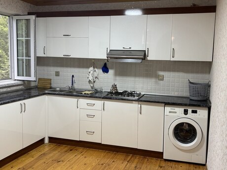 4 otaqlı həyət evi/bağ evi - Qəbələ - 200 m²