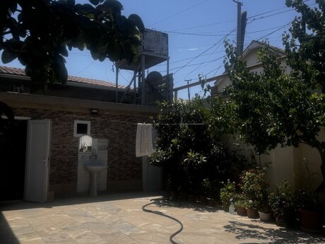 2 otaqlı həyət evi/bağ evi - Yasamal q. - 60 m²