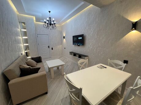 3-room apartment for rent, 115 m², West Town: 950 ₼/mo 2