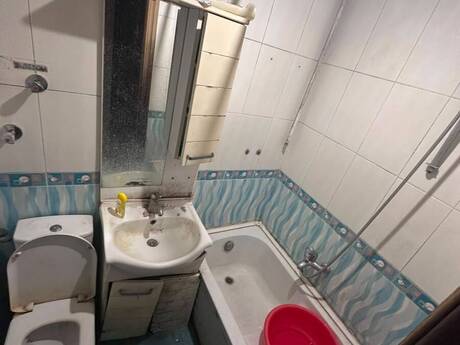2 otaqlı köhnə tikili - Elmlər Akademiyası m. - 60 m²