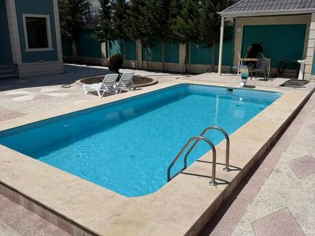 7 otaqlı həyət evi/bağ evi - Mərdəkan q. - 300 m²