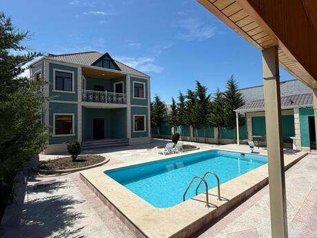 7 otaqlı həyət evi/bağ evi - Mərdəkan q. - 300 m²