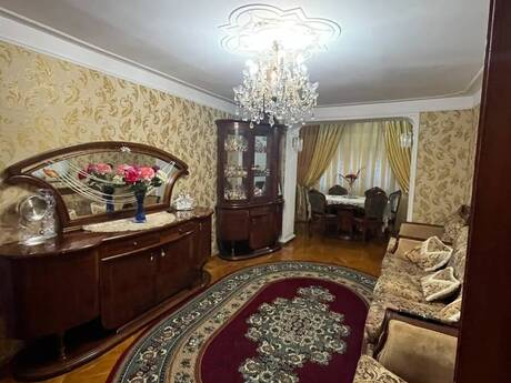 Объявление №6304408 - Баку, м. Низами, 3-комн., 70 м², 2/5 этаж
