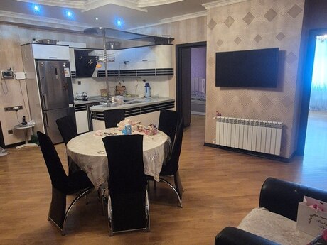 5-комнатная квартира, 138 м², Neftçilər: 375 000 ₼ 2