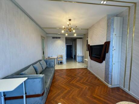 Elan №6304481 - Bakı, Elmlər Akademiyası m., 2 otaqlı, 75 m², 14/17 mərtəbə