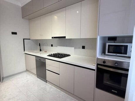 Elan №6304565 - Bakı, Gənclik m., 2 otaqlı, 90 m², 11/18 mərtəbə