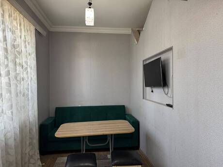 Elan №6304559 - Bakı, Gənclik m., 2 otaqlı, 45 m², 1/4 mərtəbə