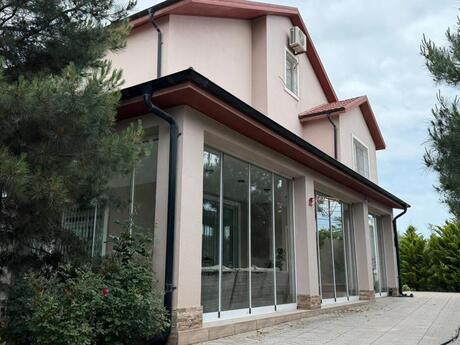 5-комн. дом/дача - пос. Вишнёвка - 260 м²