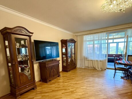 4 otaqlı köhnə tikili - Avtovağzal m. - 125 m²