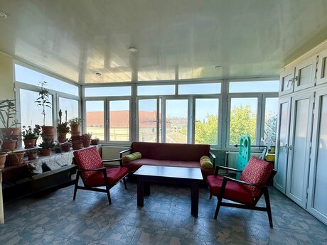 4 otaqlı köhnə tikili - Avtovağzal m. - 125 m²