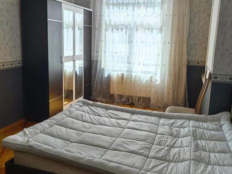 Elan №6304773 - Bakı, 28 May m., 3 otaqlı, 176 m², 9/12 mərtəbə