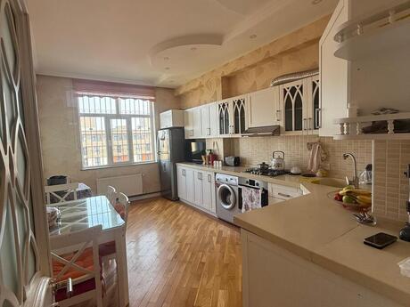 3-room apartment, 121 m², Nizami: 375 000 ₼ 5