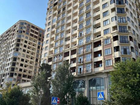 Объявление №6305009 - Баку, м. 28 мая, 4-комн., 156 м², 10/17 этаж