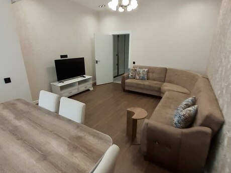 Объявление №6305049 - Баку, м. Кара Караев, 2-комн., 85 м², 14/16 этаж