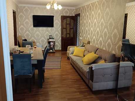 Elan №6305087 - Bakı, Xalqlar Dostluğu m., 2 otaqlı, 60 m², 2/5 mərtəbə