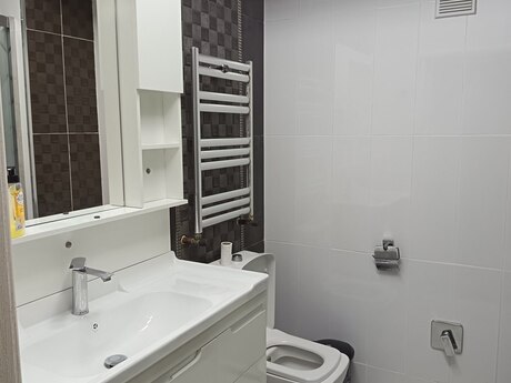 3 otaqlı köhnə tikili - Badamdar q. - 90 m²