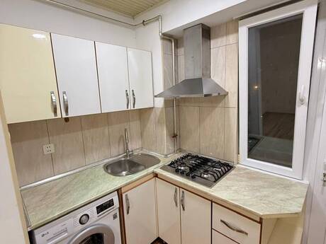 3 otaqlı köhnə tikili - Xətai r. - 70 m²