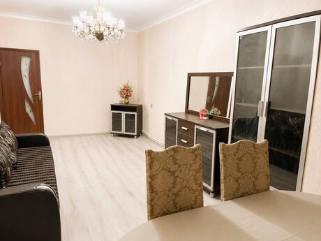 3 otaqlı köhnə tikili - Nəriman Nərimanov m. - 70 m²