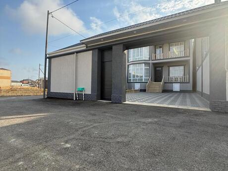 7 otaqlı həyət evi/bağ evi - Məmmədli q. - 200 m²