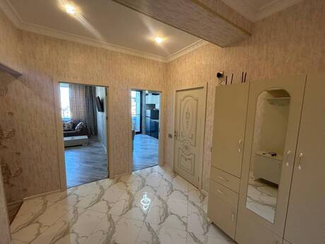 1 otaqlı yeni tikili - Qaraçuxur q. - 56 m²