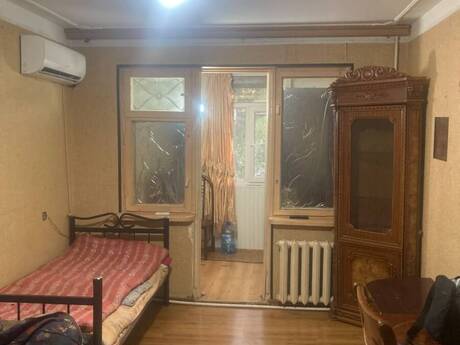 1 otaqlı köhnə tikili - Neftçilər m. - 30 m²