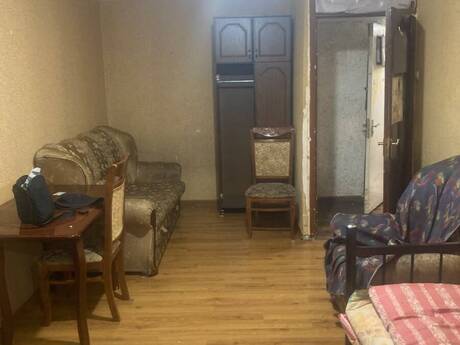 1 otaqlı köhnə tikili - Neftçilər m. - 30 m²
