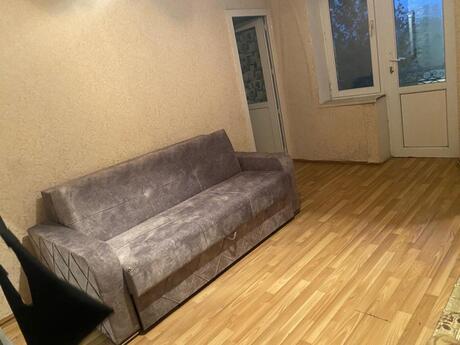 1 otaqlı köhnə tikili - Bakıxanov q. - 35 m²