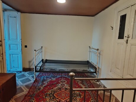 2 otaqlı həyət evi/bağ evi - Şəki - 100 m²