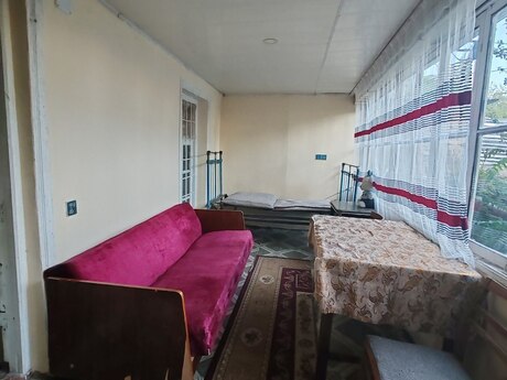 2 otaqlı həyət evi/bağ evi - Şəki - 100 m²
