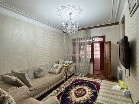 5-комнатная квартира, 120 м², Azadlıq Prospekti: 340 000 ₼ 5