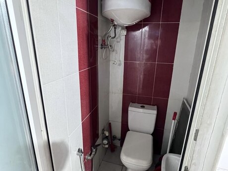 Obyekt - 8-ci mikrorayon q. - 90 m²