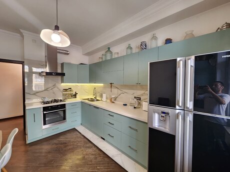 3 otaqlı yeni tikili - 28 May m. - 130 m²
