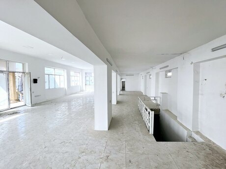 Obyekt - Mərdəkan q. - 325 m²