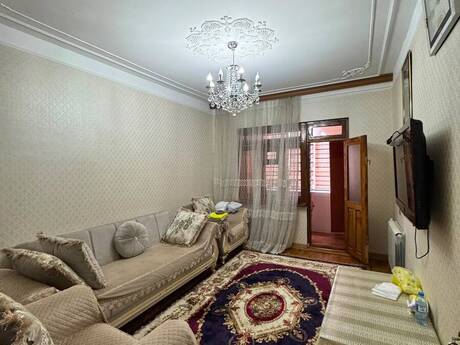 5 otaqlı mənzil, 100 m², Azadlıq Prospekti: 305 000 ₼ 2