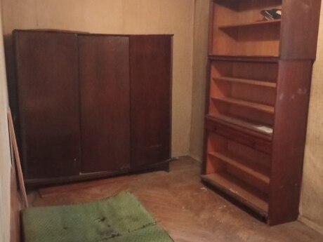 2 otaqlı köhnə tikili - İnşaatçılar m. - 50 m²