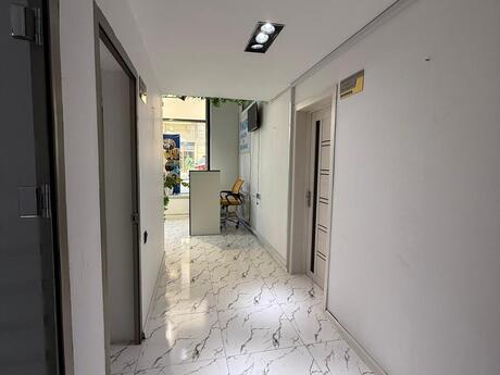 Obyekt - Ağ şəhər q. - 170 m²