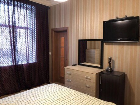 2 otaqlı köhnə tikili - İçəri Şəhər m. - 70 m²