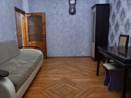 2 otaqlı köhnə tikili - Memar Əcəmi m. - 50 m²