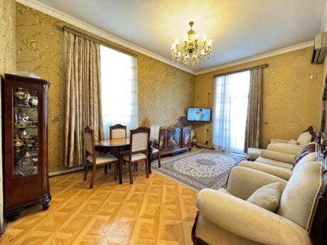 Elan №6305707 - Bakı, Nizami m., 3 otaqlı, 90 m², 3/5 mərtəbə