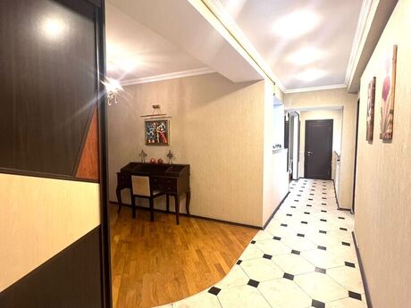 Elan №6305780 - Bakı, Nəsimi r., 5 otaqlı, 220 m², 9/9 mərtəbə