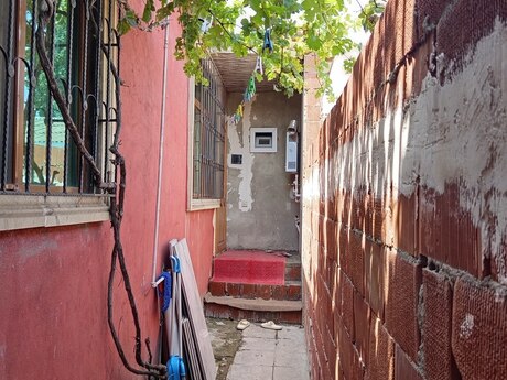 Biləcəridə 2 otaqlı həyət evi satılır, 50 m², 51 000 AZN, şəkil 2 / 12