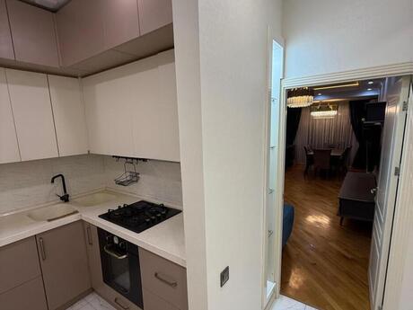 2-комн. новостройка - м. Ази Асланов - 64 м²