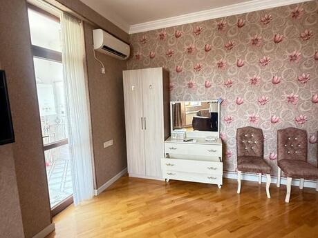 2-комн. новостройка - м. Ахмедлы - 70 м²