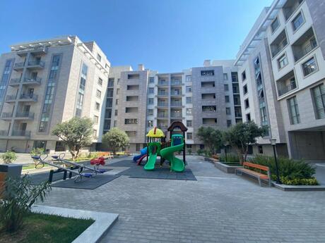 Аренда: 4-комнатная квартира, 220 м², Ağ şəhər: 2 200 ₼/мес 2