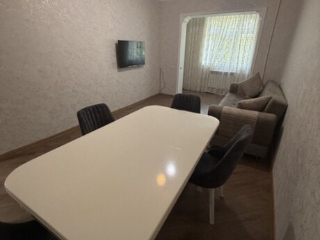Elan №6306179 - Bakı, Gənclik m., 3 otaqlı, 90 m², 2/9 mərtəbə