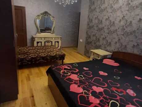 2-комн. новостройка - м. Ахмедлы - 80 м²