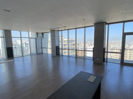 3-room apartment for rent, 120 m², Elmlər Akademiyası: 2 500 ₼/mo 3