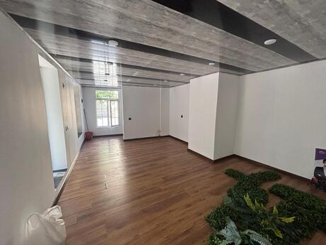 1-комн. офис - м. Шах Исмаил Хатаи - 40 м²